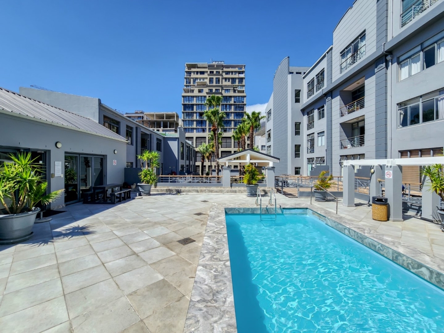 2 Bedroom Property for Sale in Cape Town City Centre Western Cape